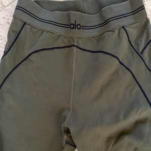 ALO Yoga  Dark Green Leggings